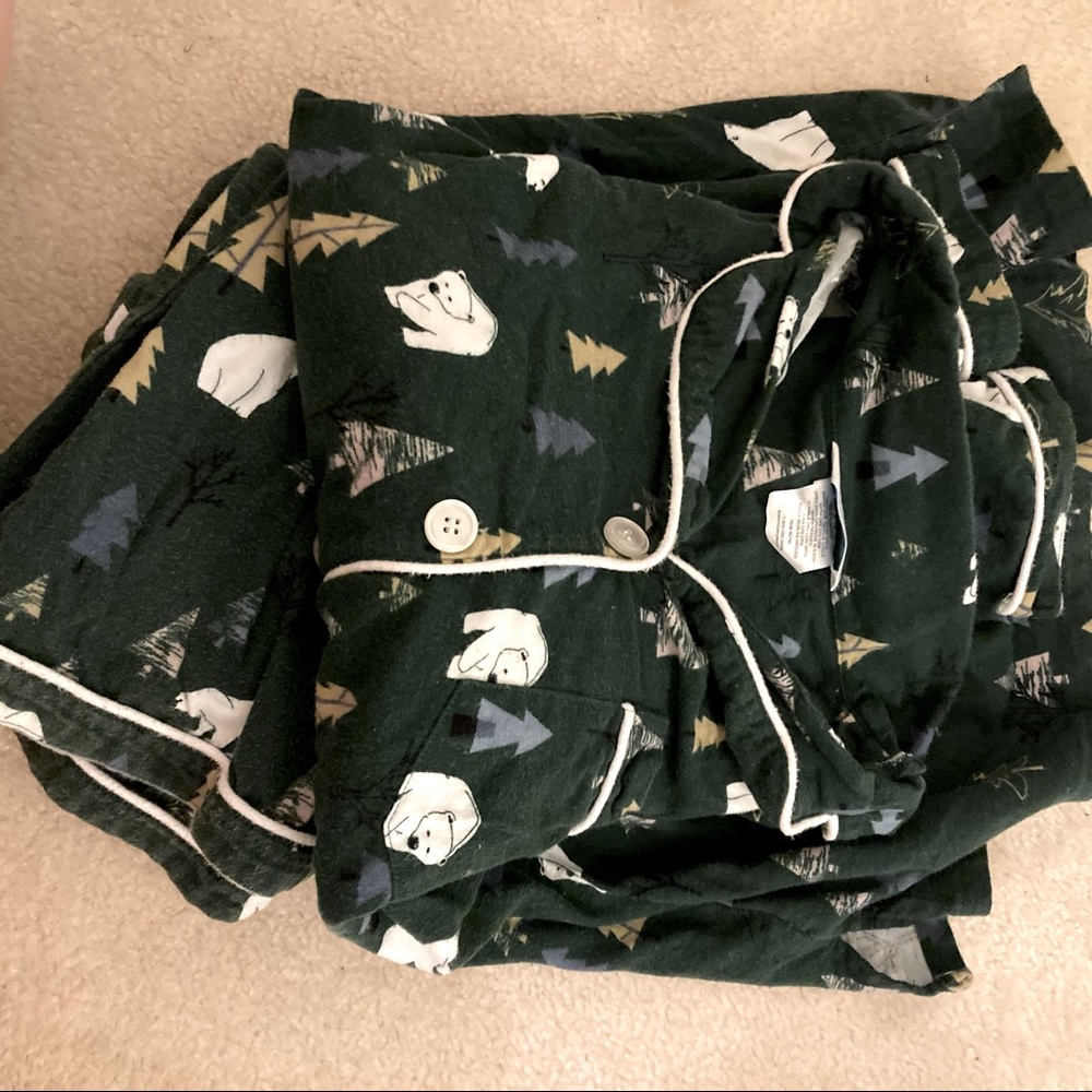Polar bear flannel pajamas